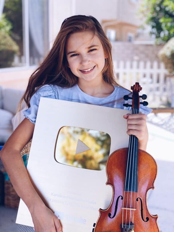 Karolina Protsenko Stuns the World With her Melodious Violin Art - KuchBhi